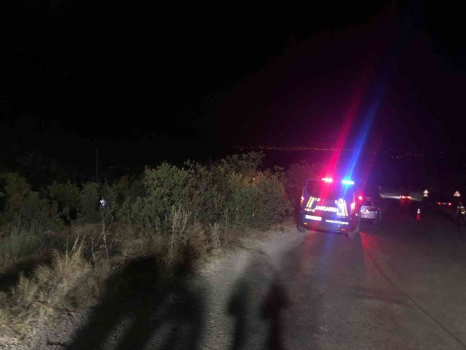 Kaza Yapan Otomobil Sürücüsü Saatler Sonra Ölü Bulundu