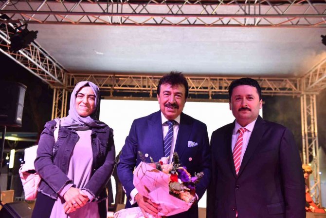 Altıeylül’de Ahmet Selçuk İ̇lkan Rüzgarı