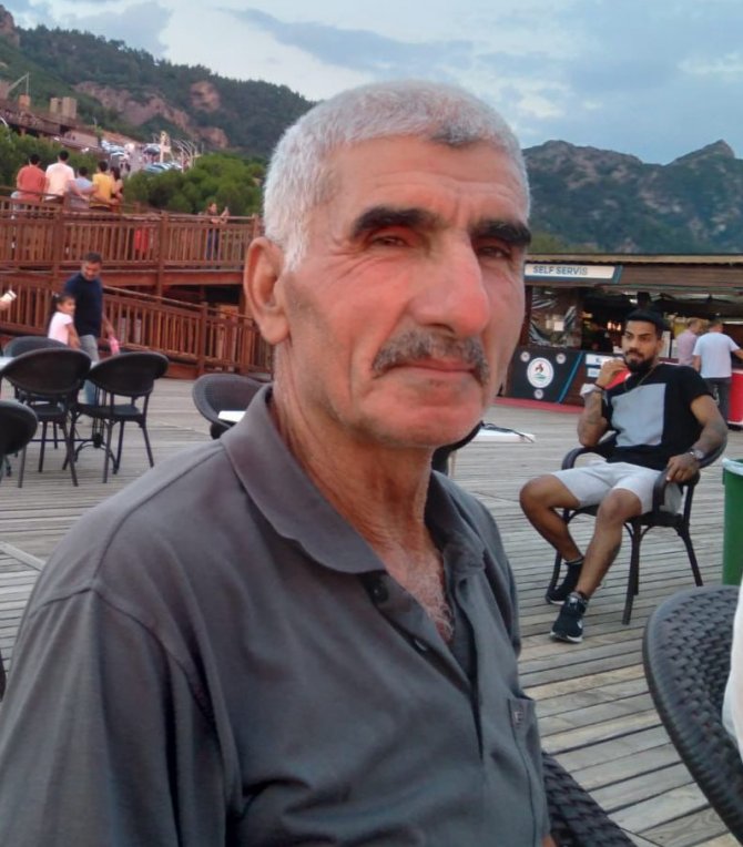 İ̇nşaattan Düşen İşçi Kaldırıldığı Hastanede Hayatını Kaybetti