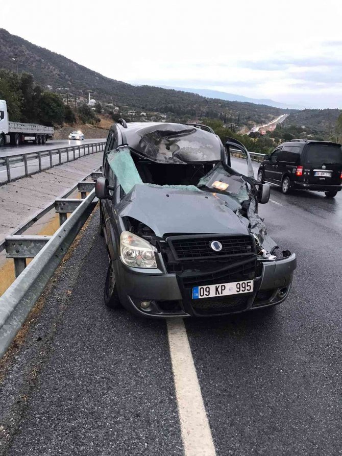 Aydın’da Yağmur Yağdı Araçlar Yoldan Çıktı