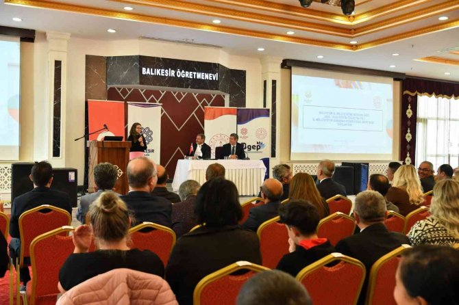 Balıkesir’de İ̇l Milli Eğitim Danışma Komisyonu Toplandı