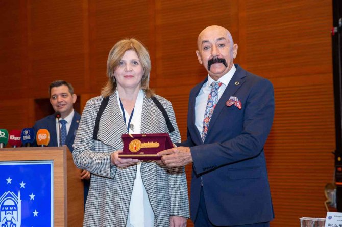 Bursa’nın Edebiyatı, Edebiyatın Bursa’sı