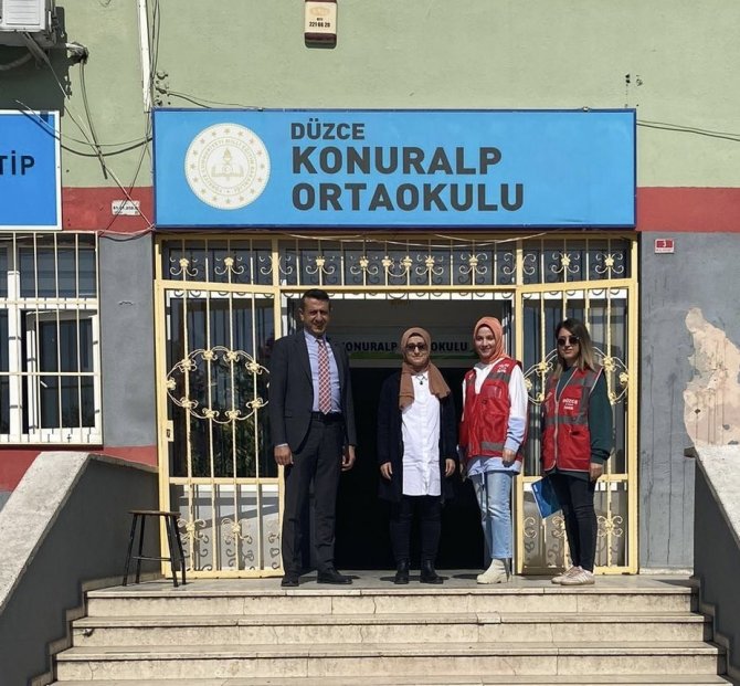 Okullara ‘Okulum Temiz’ Belgeleri Veriliyor