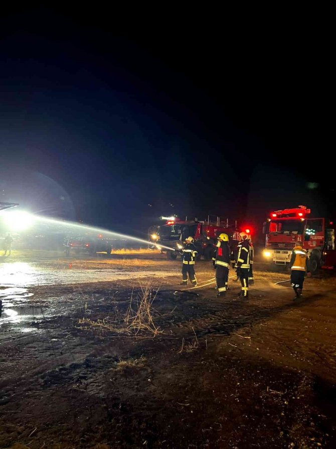 Erzurum Havalimanı’nda Yangın Tatbikatı Gerçeğini Aratmadı