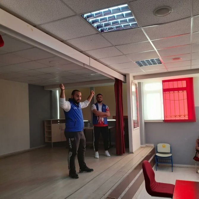 Çilimli’de Faaliyetler Öğrencilere Anlatıldı