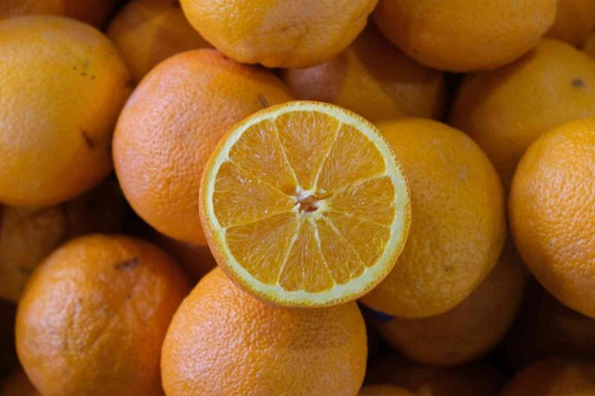 Kış Meyve Ve Sebzeleri Pazarda Yerini Alıyor