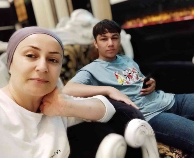İ̇şkence Yapan Eşinden Boşanamadı, Çocukları Da Kaçırıldı