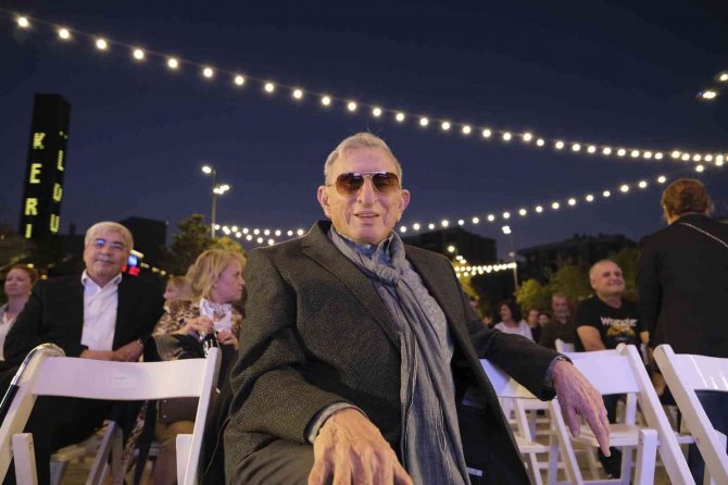 ‘Yaparsın Şekerim’e İ̇zmir’de Büyük İlgi