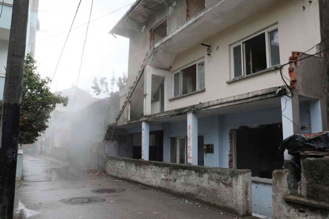 Mehmet Ali Paşa’daki 4 Bina Yıkıldı