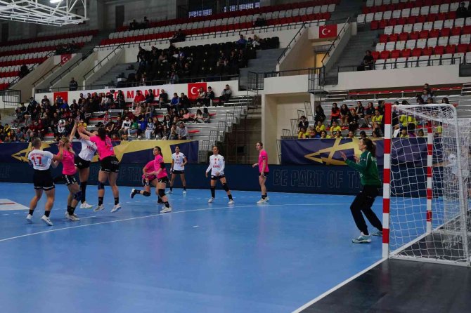 Ehf Kadınlar Şampiyonlar Ligi: Kastamonu Belediyespor: 26 - Lokomotiva Zagreb: 23
