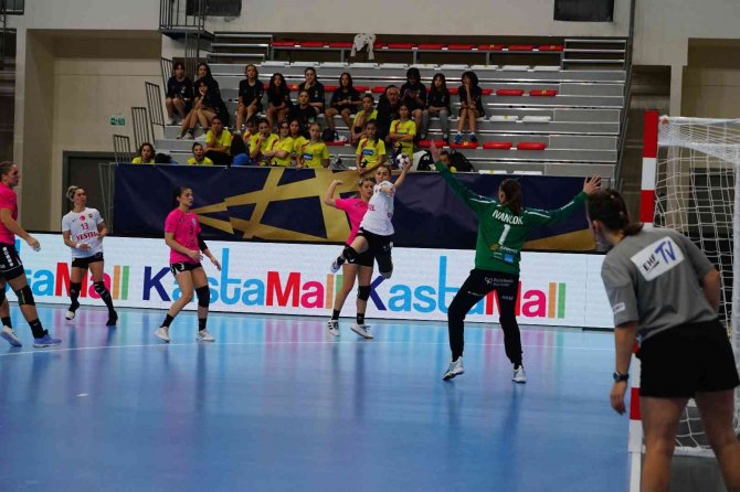 Ehf Kadınlar Şampiyonlar Ligi: Kastamonu Belediyespor: 26 - Lokomotiva Zagreb: 23