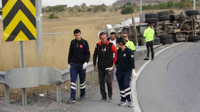 Kağıt Gibi Ezilen Kupadan Burnu Bile Kanamadan Çıktı