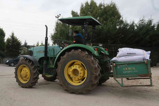 4 Bin 400 Çiftçiye Yüzde 75 Hibeli Tohum Desteği