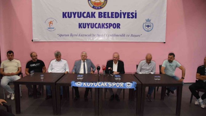 Kuyucakspor’da İmzalar Atıldı