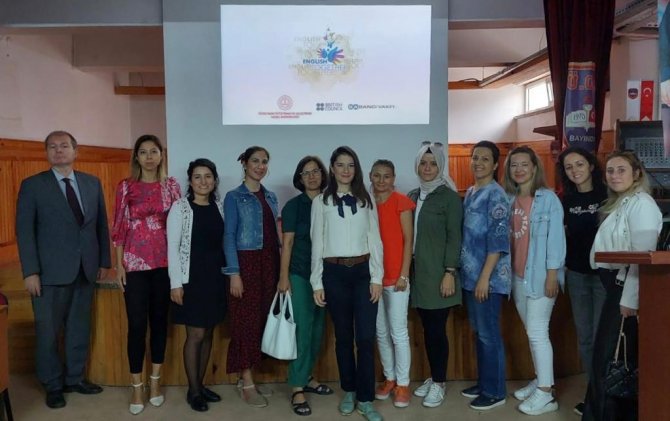 İ̇zmir’de “English Together Projesi” Hız Kesmiyor