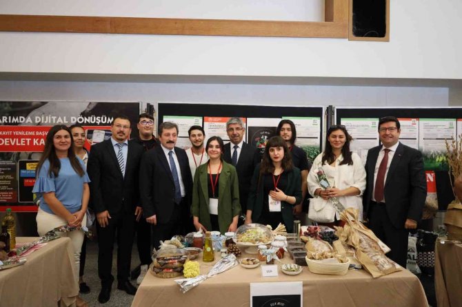 50 Ton Gübre Ambalajını İmha Edecek Atık Projesinde Coşkulu Kutlama