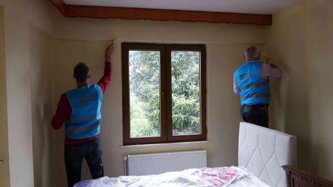 Şehit Ailesinin Evinin Bakımını Yaptılar