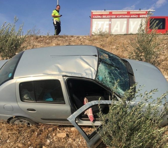 Şarampole Devrilen Otomobilin Sürücüsü Yaralandı