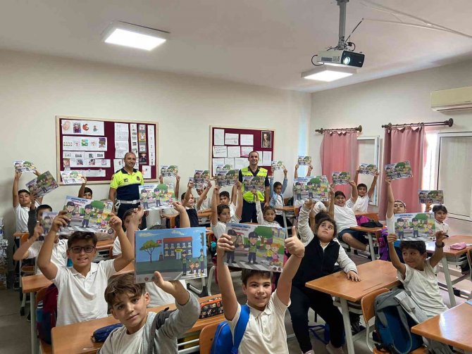 Jandarmadan Öğrencilere ’Trafik Güvenliği’ Semineri