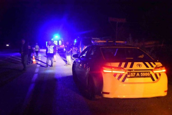 Sinop’ta Trafik Kazası: 3 Yaralı