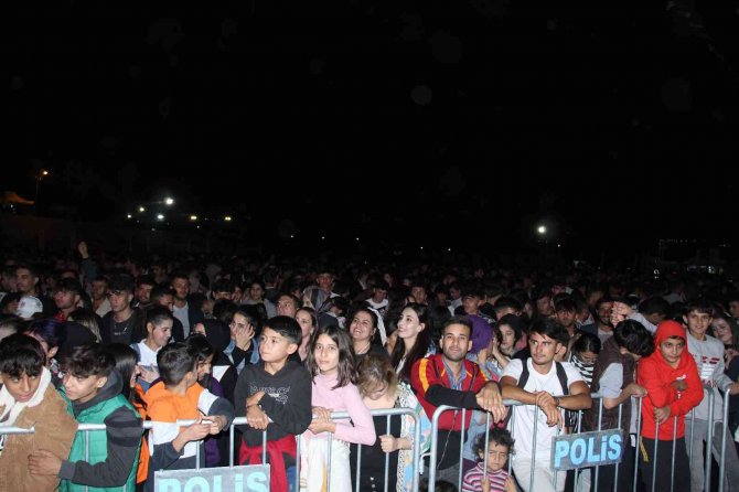 Şırnak’ta 20 Bin Kişiyle Konser Coşkusu
