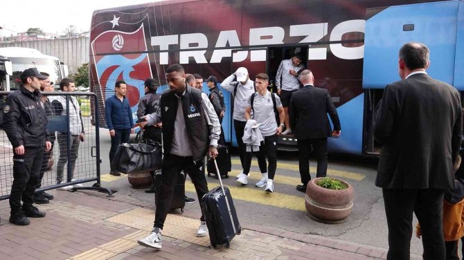 Trabzonspor İ̇stanbul’a Gitti