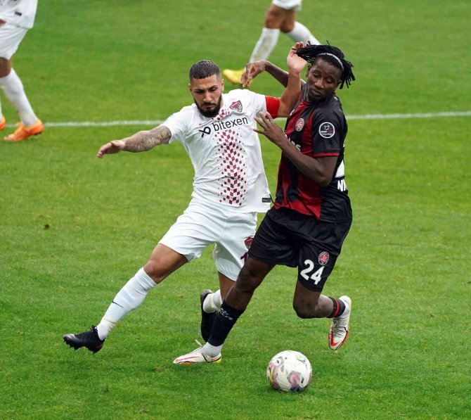 Spor Toto Süper Lig: Fatih Karagümrük: 3 - Hatayspor: 0 (Maç Sonucu)