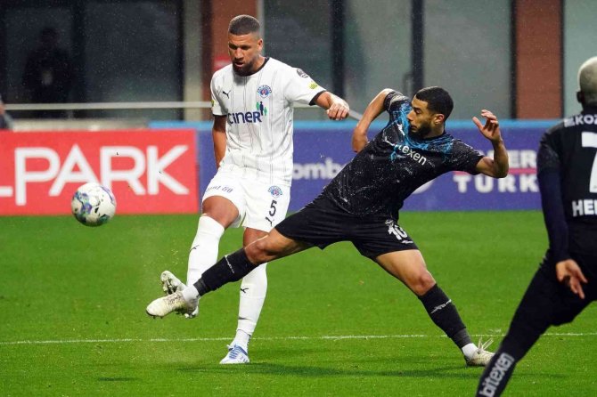 Spor Toto Süper Lig: Kasımpaşa: 0 - Adana Demirspor: 2 (İ̇lk Yarı)