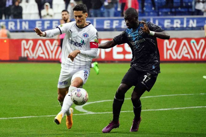 Spor Toto Süper Lig: Kasımpaşa: 0 - Adana Demirspor: 2 (İ̇lk Yarı)