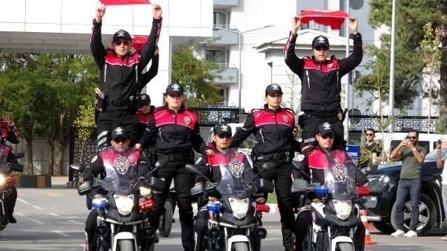 Van’da Motosikletli Polis Timleri Görevde