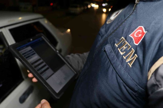 Aksaray’da Polis Uzun Namlulu Silahlarla ‘Şok’ Uygulama Yaptı