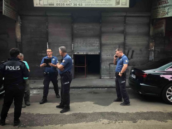 Yakınlarının Haber Alamadığı Şahıs Dükkanında Ölü Bulundu
