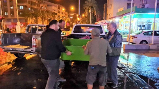 Vatandaşların Dikkati Ve İşbirliği, 2 Deniz Kaplumbağasını Kurtardı