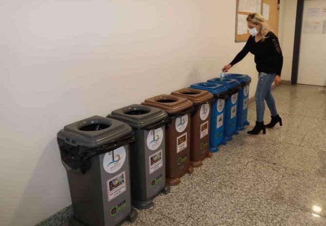 Bayraklı Belediyesinden Geri Dönüşüme Büyük Destek