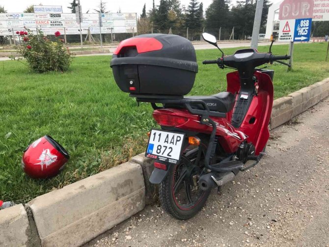 Bilecik’te Kamyon İle Motosikletin Çarpışması Sonucu 1 Kişi Yaralandı