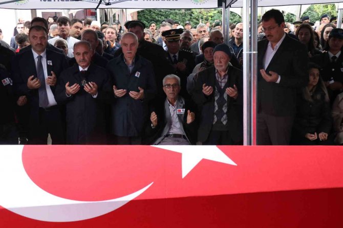 Eşi Ve Kızlarından Şehit Polise Son Bakış