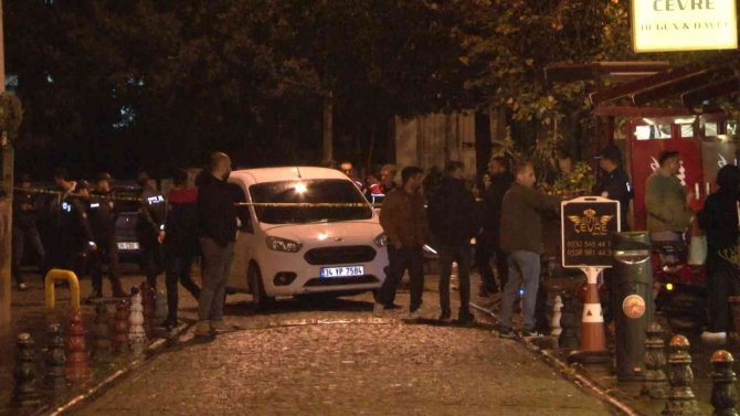 Fatih’te İki Grup Arasında Silahlı Kavga: 2 Yaralı