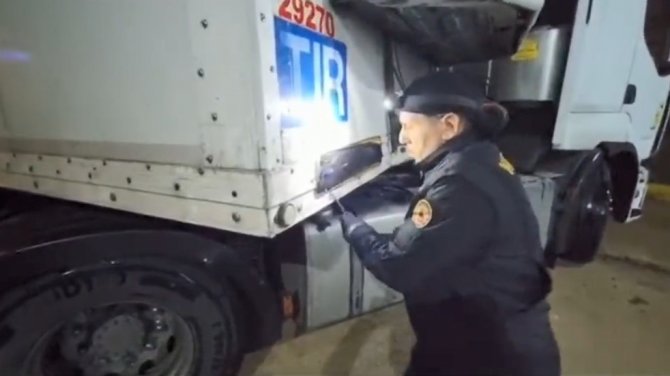 İ̇pin Ucundan 45 Kilo Eroin Çıktı