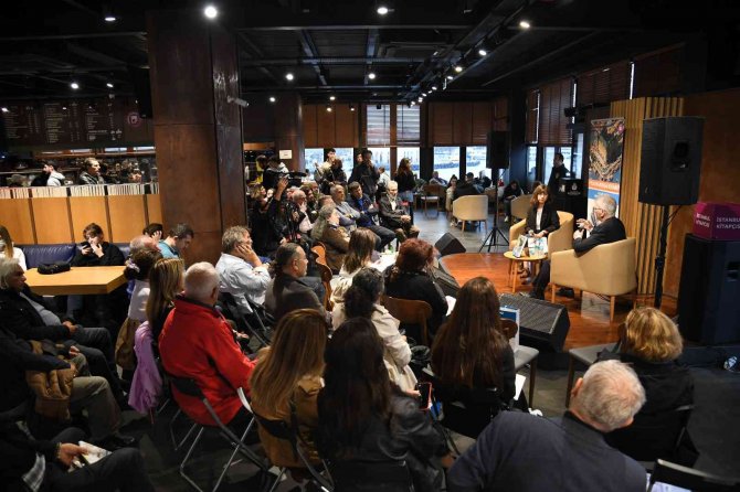 “Haydarpaşa Kitabı: Kent, Mekan, Mücadele” Yazarları Kadıköy’de Buluştu