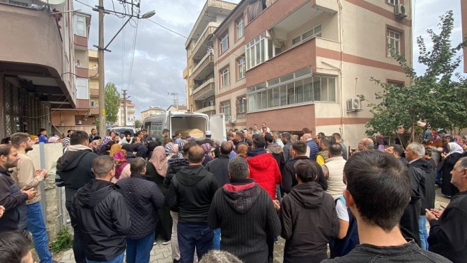 Uyuşturucunun Hayattan Kopardığı Baba Ve 4 Yaşındaki Kızı İçin Helallik Alındı