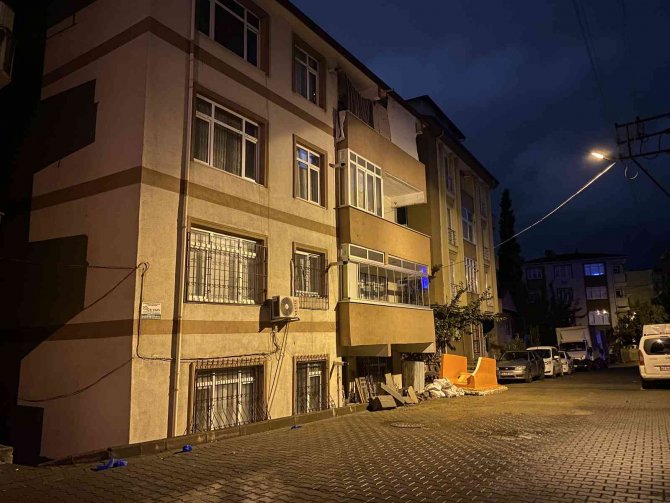 Kocaeli’de Kan Donduran Olay: Kullandığı Uyuşturucu Hem Kendisini Hem De 4 Yaşındaki Çocuğunu Hayattan Kopardı