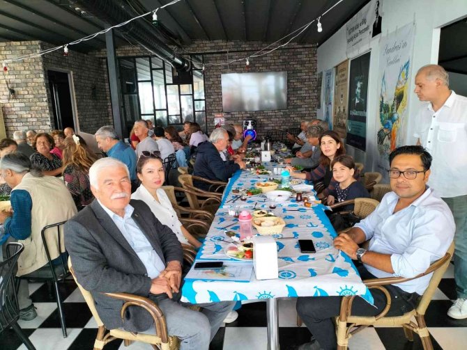 Köyceğiz’de Sanat Etkinliği Ve Kahvaltı Günü Gerçekleştirildi