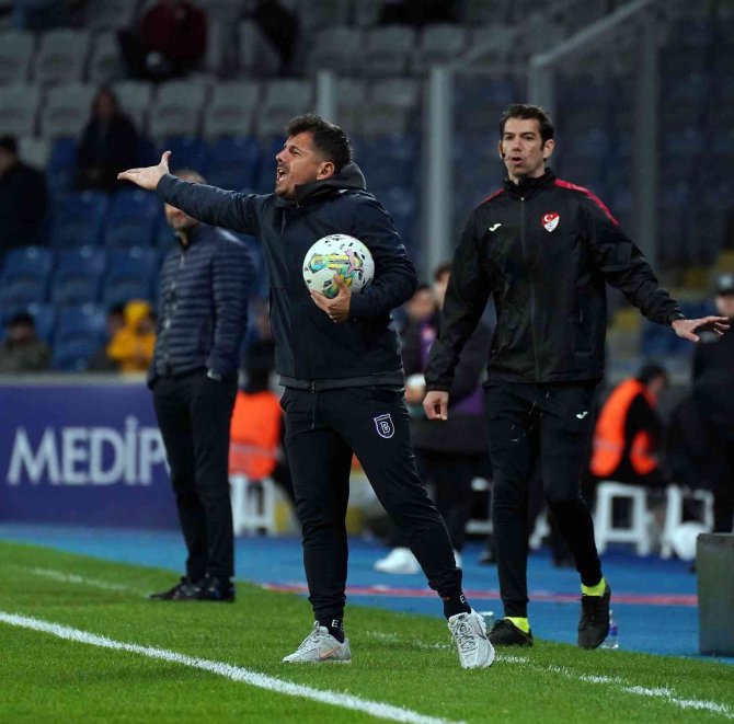 Spor Toto Süper Lig: Medipol Başakşehir: 2 - İ̇stanbulspor: 0 (Maç Sonucu)