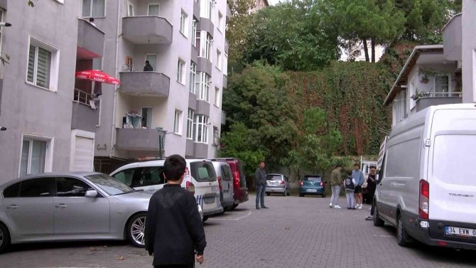 Maltepe’de Çekiçle Kadın Cinayeti: Çocuğunun Gözleri Önünde Bakıcıyı Öldürdü