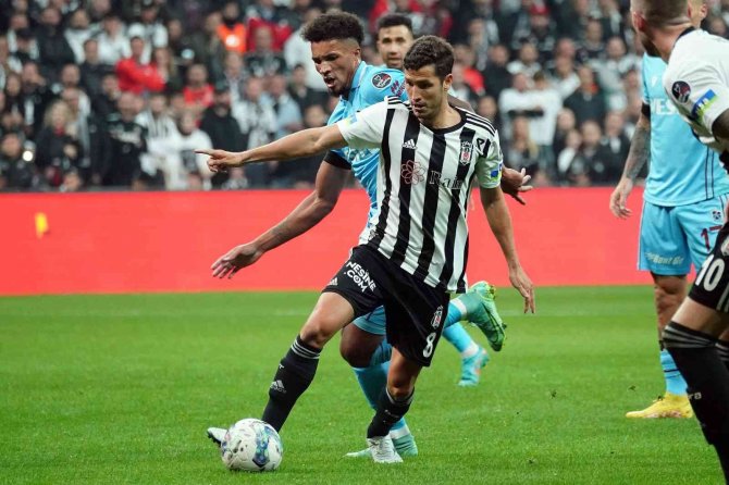 Spor Toto Süper Lig: Beşiktaş: 2 - Trabzonspor: 2 (Maç Sonucu)