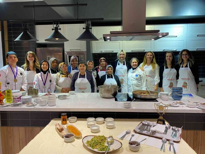 Vali Çelik: “Türkiye’ De Yılda 18 Milyon Tona Ulaşan Gıda İsrafını Azaltmamız Gerek”