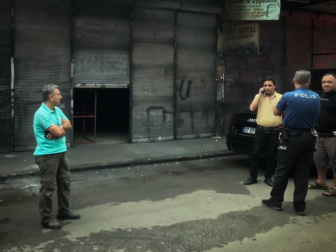 Yakınlarının Haber Alamadığı Şahıs Dükkanında Ölü Bulundu