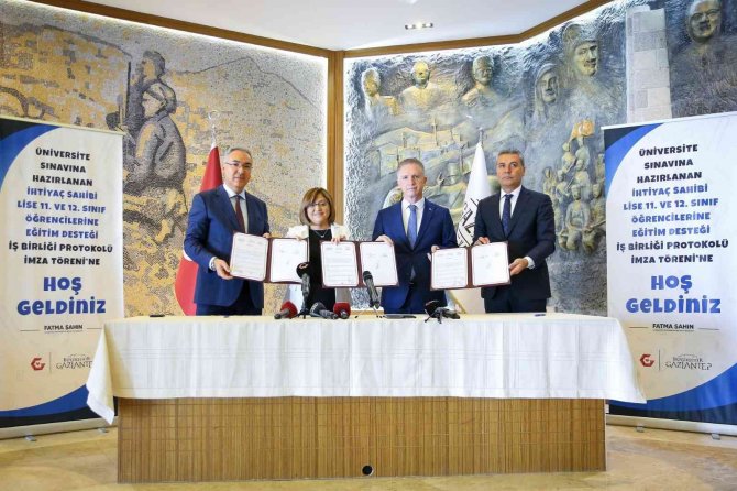 70 Bin Öğrenciye Yapılacak Bin 200 Tl’lik Destekte Son Başvuru Tarihi Uzatıldı