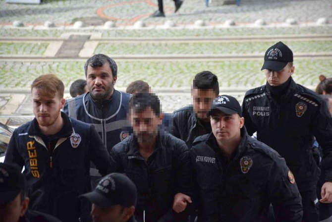 Prefabrik Ev Vaadiyle Dolandırıcılığa 17 Tutuklama