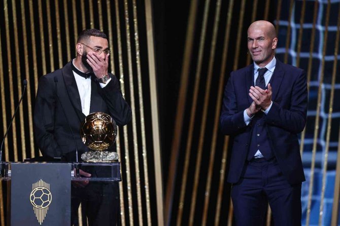 Yılın En İyi Oyuncusu Benzema Oldu